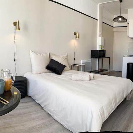 Suite Athos Lyon Bagian luar foto