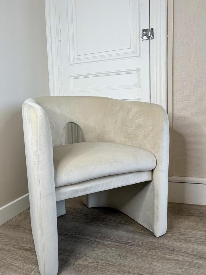 Suite Athos Lyon Bagian luar foto