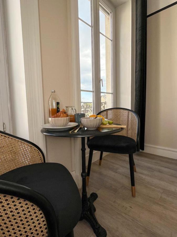 Suite Athos Lyon Bagian luar foto
